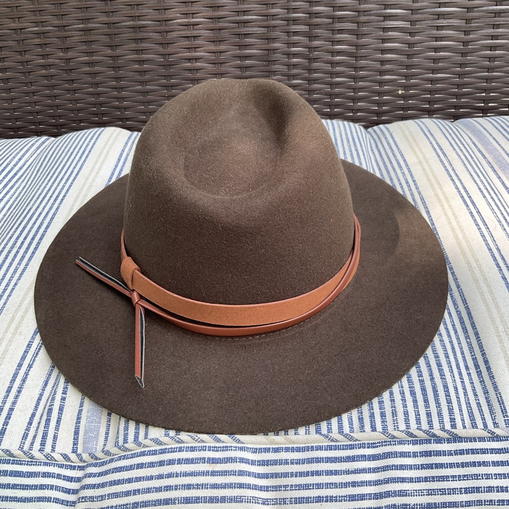 ZERTURE Chocolate Brown Fedora with Camel Band M